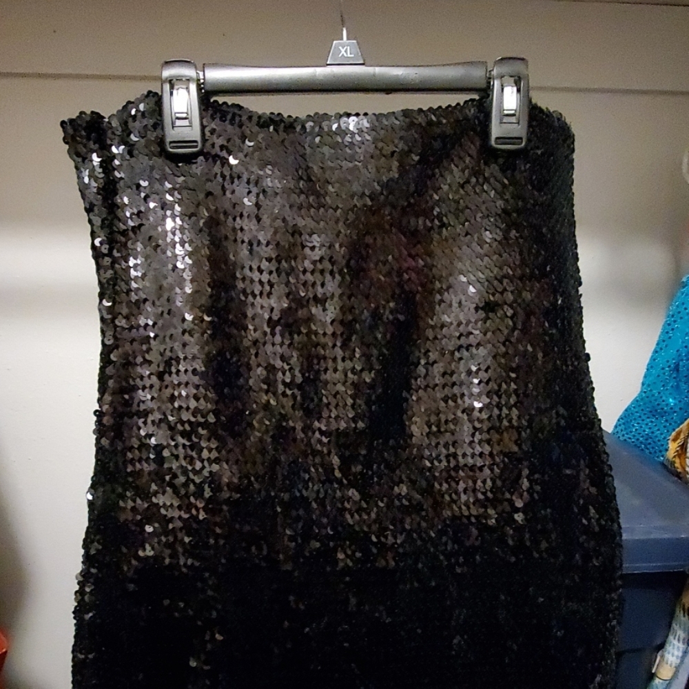 Sequin strapless tube dress